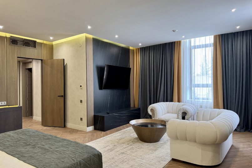 GRAND SUITE